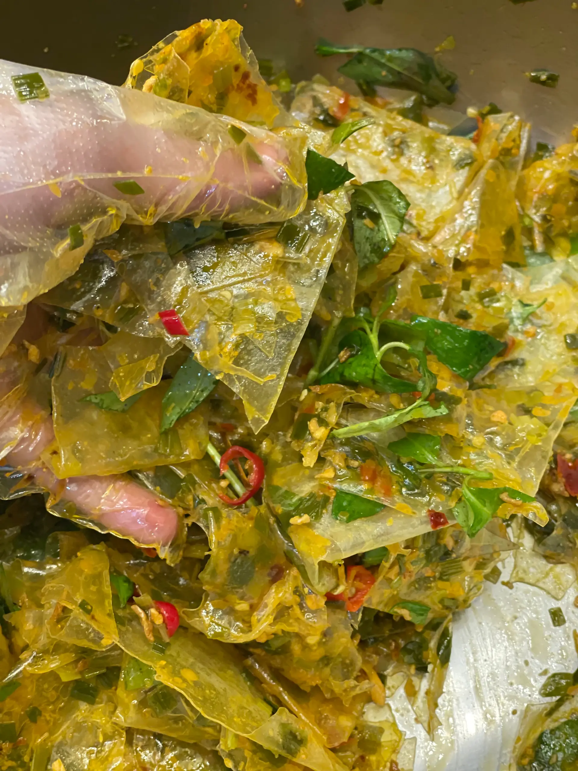 Hình ảnh Bánh Tráng Phơi Sương Mỡ Hành