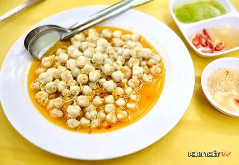 Hình ảnh Răng mực xào mì gói