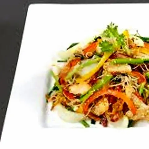 Hình ảnh Bún gạo xào bò