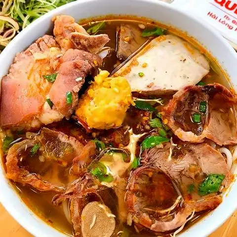 Hình ảnh Bún bò đặc biệt