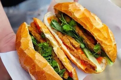 Hình ảnh Bánh Mì Chả Cá
