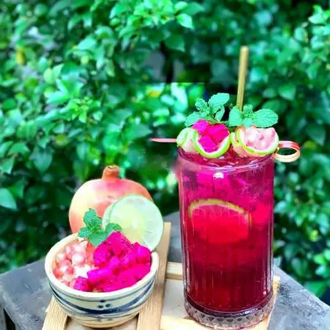 Hình ảnh Trà lựu đỏ thanh long