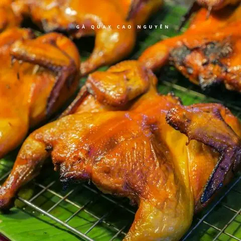 Hình ảnh Gà Quay Cao Nguyên Food ( Nguyên Con )