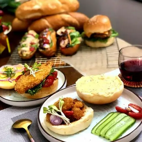 Hình ảnh Hamburger tôm - phô mai