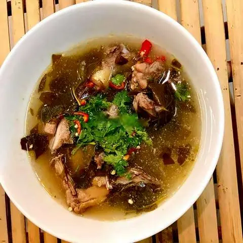 Hình ảnh Canh gà lá giang