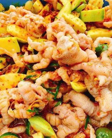 Hình ảnh CHÂN GÀ RÚT XƯƠNG SỐT THÁI PHẦN VỪA