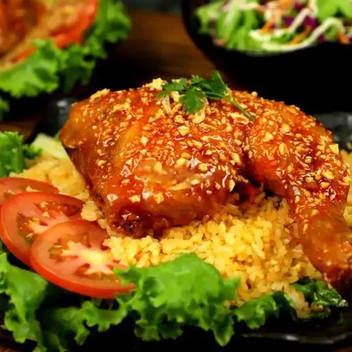 Hình ảnh Cơm gà mắm tỏi đùi