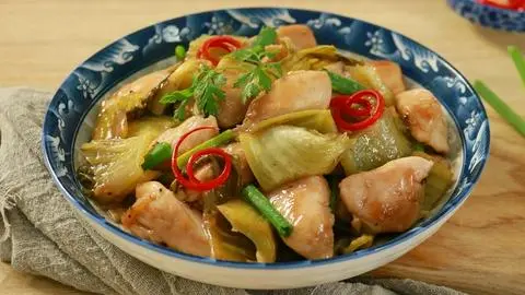 Hình ảnh Cơm gà kho cải chua