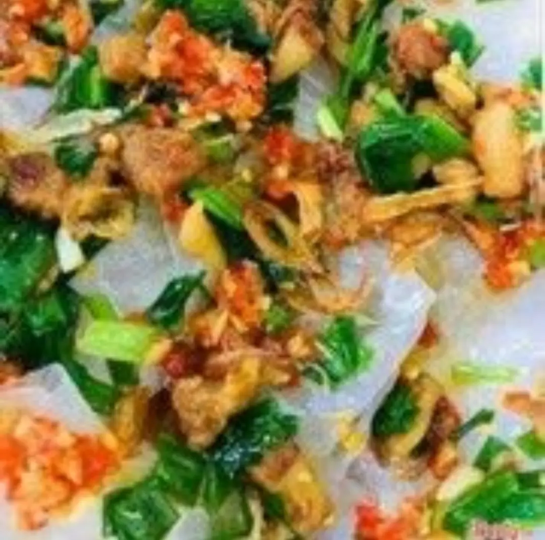 Hình ảnh Bánh tráng dẻo mỡ hành có tóp mỡ
