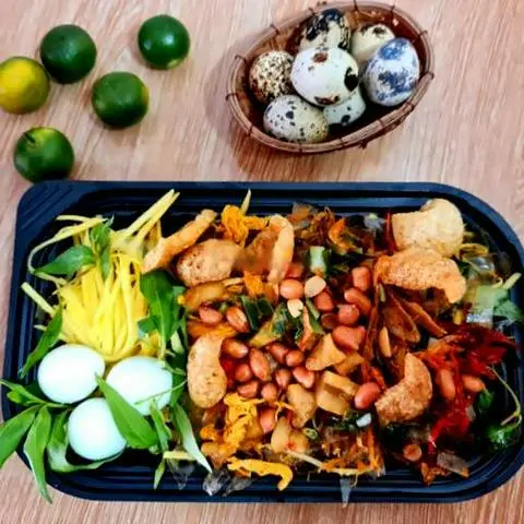 Hình ảnh Bánh tráng trộn đặc biệt