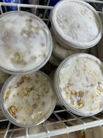 Hình ảnh kem chuối hộp nhỏ 250 g 