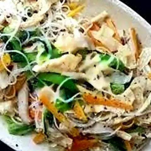 Hình ảnh Bún gạo xào thập cẩm