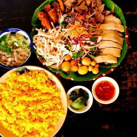 Hình ảnh Mẹt gà 3 người