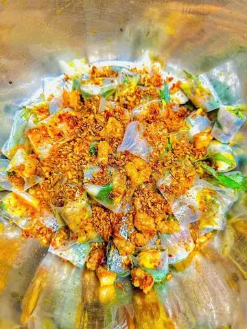Hình ảnh bánh tráng lắc tỏi bò giòn 