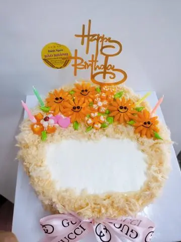 Hình ảnh bánh trứng muối 20cm 371k
