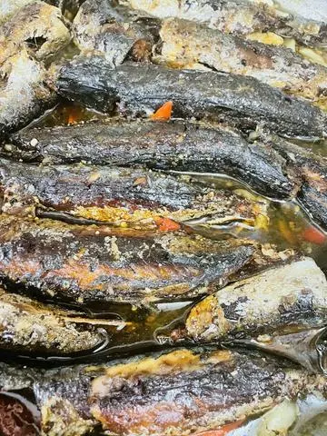Hình ảnh Cơm Cá Nục Chiên Mắm Tỏi