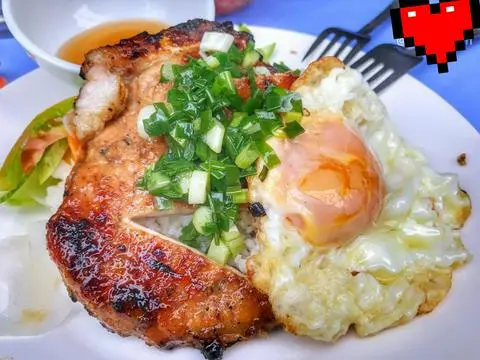 Hình ảnh CƠM SƯỜN ỐP LA 