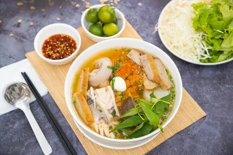 Hình ảnh BÚN TÉP + CHẢ CÁ+ CÁ NHÒNG +GIÒ