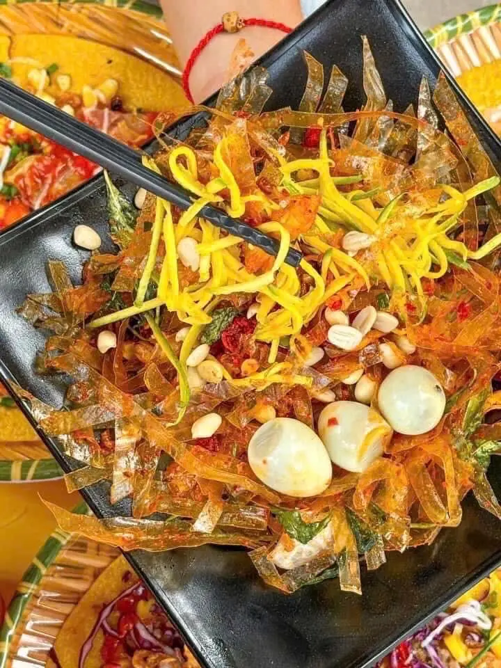 Hình ảnh Bánh tráng tỏi - hành phi đầy đủ