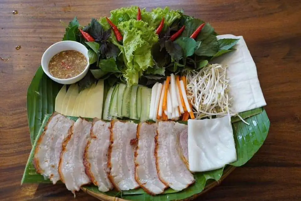 Hình ảnh Bánh tráng cuốn heo quay