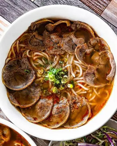 Hình ảnh bún bò nạm