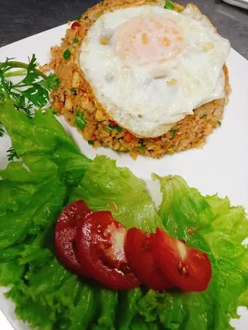 Hình ảnh Cơm chiên thái cay chay
