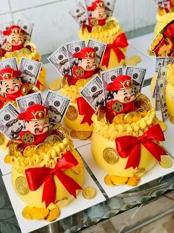 Hình ảnh Bánh vía thần tài, bánh kem khai trương, cúng thần tài/ ông địa