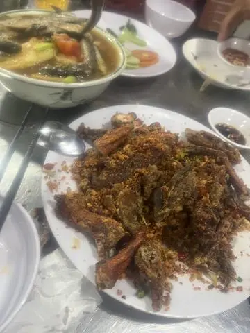 Hình ảnh Vịt rang muối Hồng Kông 1/2 con - rau ăn kèm