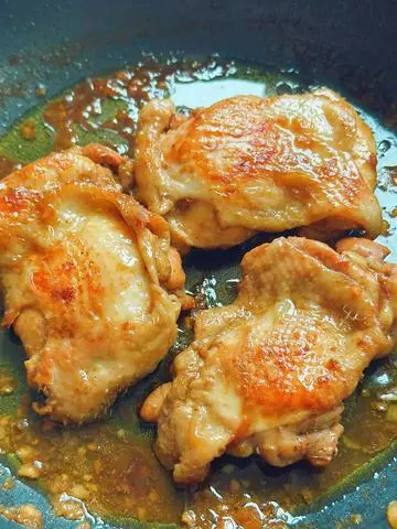 Hình ảnh Gà roti +cơm