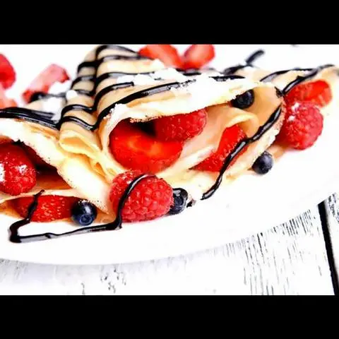Hình ảnh Crepe sô-cô-la việt quất 