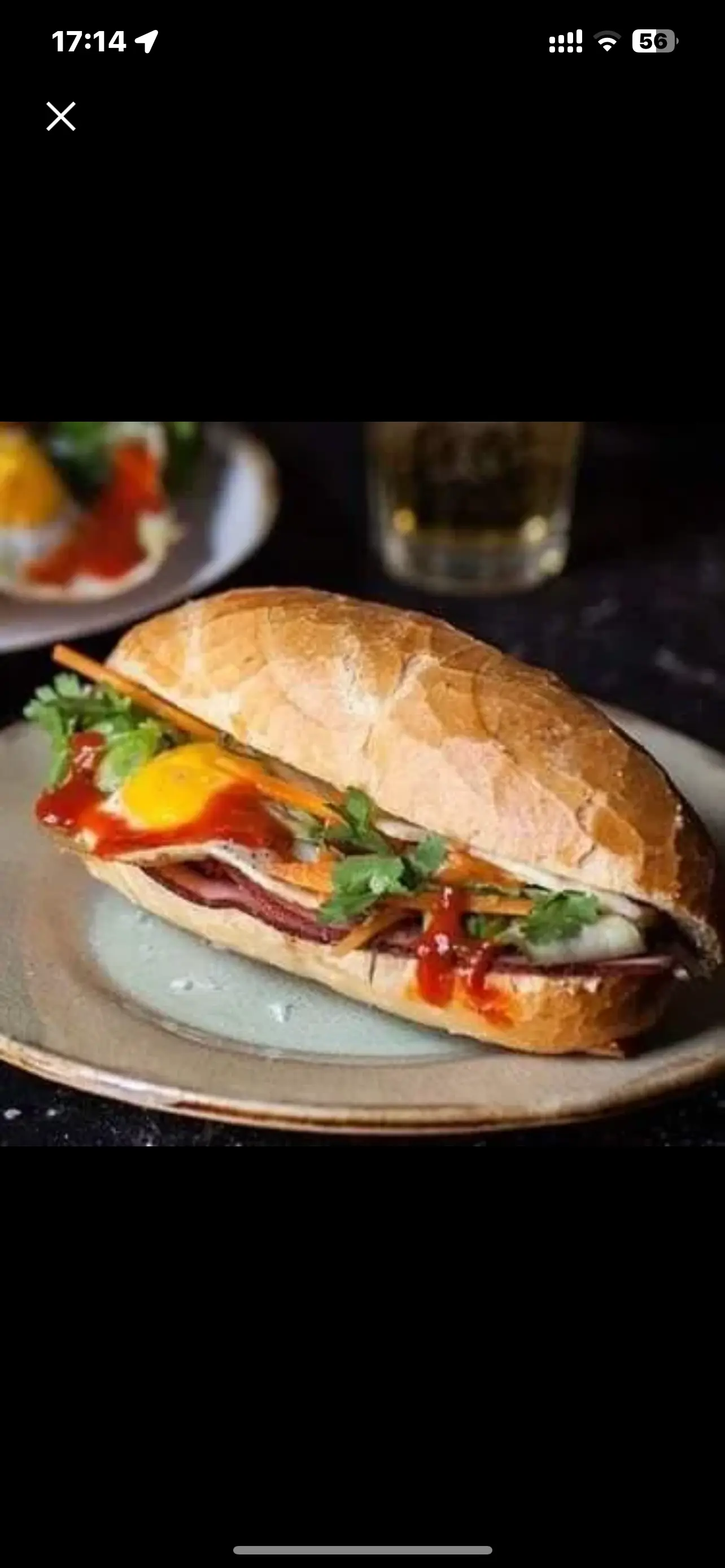 Hình ảnh Bánh mì thịt chả ốp la
