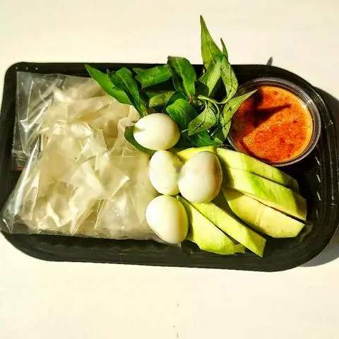 Hình ảnh Bánh Tráng Chấm Đặc Biệt