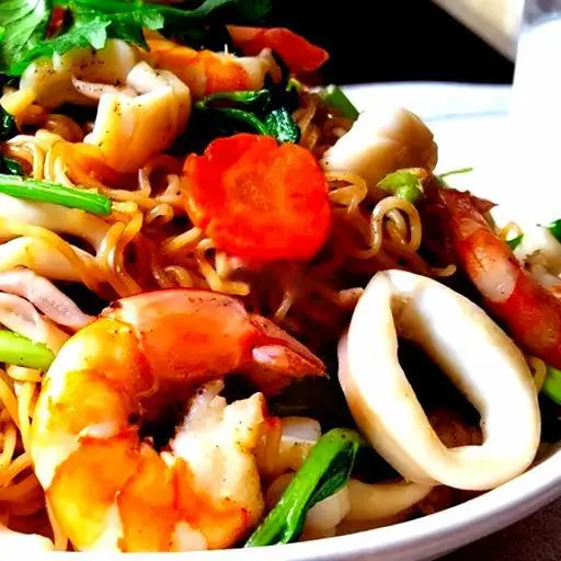 Hình ảnh Mì gói xào hải sản