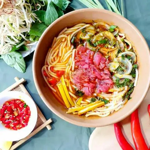 Hình ảnh Bún bò tái 