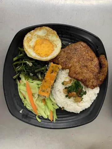Hình ảnh Cơm Sườn Trứng Chả