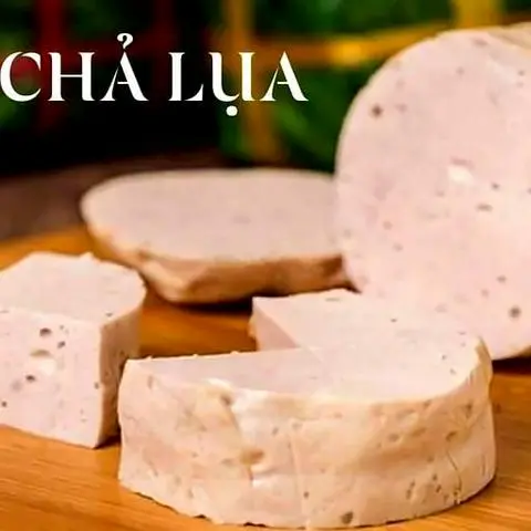 Hình ảnh Chả lụa truyền thống (3 lạng)