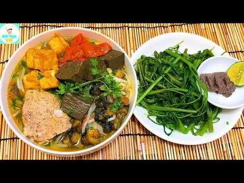 Hình ảnh Canh Bún Ốc + Xương + Thịt Bắp
