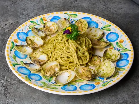 Hình ảnh Spaghetti Alle Vongole Con Pesto