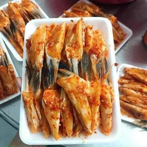 Hình ảnh Vây Cá Hồi Ướp Sẵn 500g