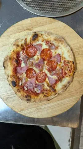 Hình ảnh Pizza Meat Love (M)
