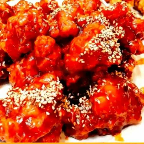 Hình ảnh Combo gà viên sốt bơ tỏi - mì trộn sốt bơ trứng lòng đào - trà sữa khoai môn