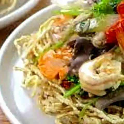 Hình ảnh Mì xào giòn hải sản