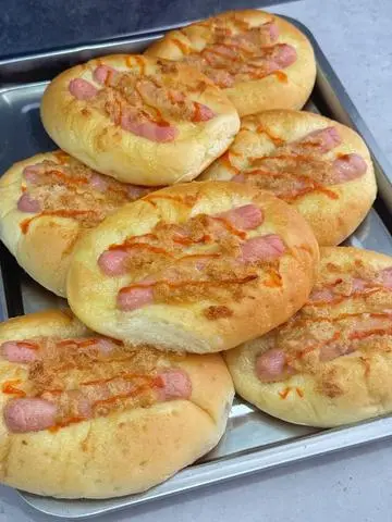 Hình ảnh  Bánh mì xúc xích 
