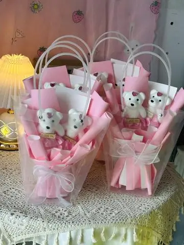 Hình ảnh hoa thỏ Hồng kèm túi 