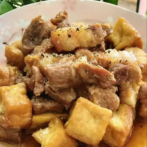 Hình ảnh cơm+ thịt kho đậu hũ