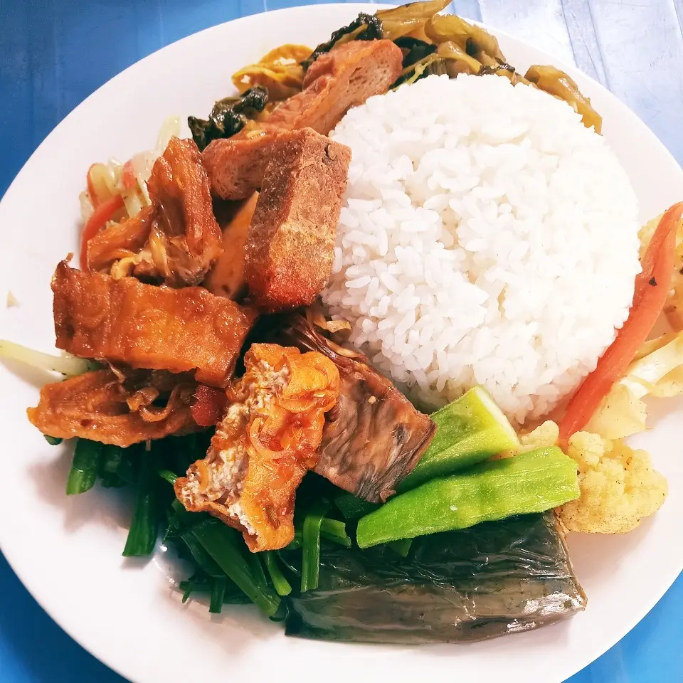Hình ảnh cơm chay thập cẩm