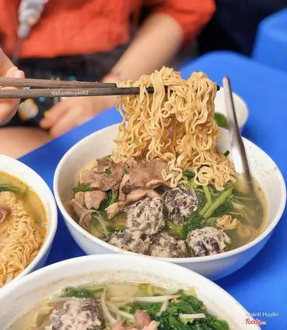 Hình ảnh Mỳ tim mọc chua cay