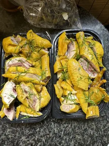 Hình ảnh Gà Ta Ủ Muối Hoa Tiêu Nguyên Con Chặt Sẵn.