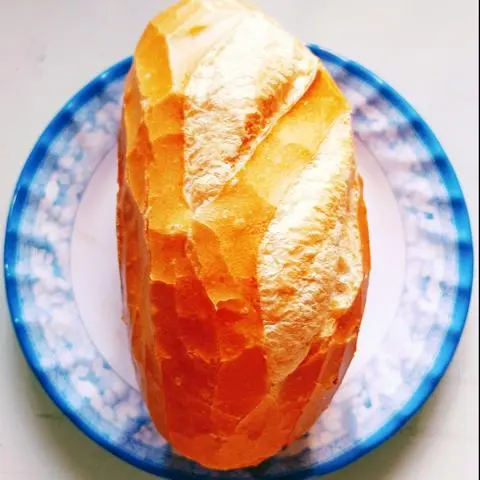 Hình ảnh Bánh Mì Thêm 