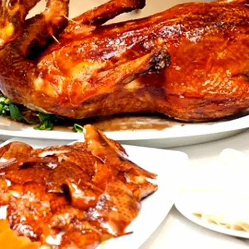 Hình ảnh Vịt quay sốt tiêu xanh nửa con
